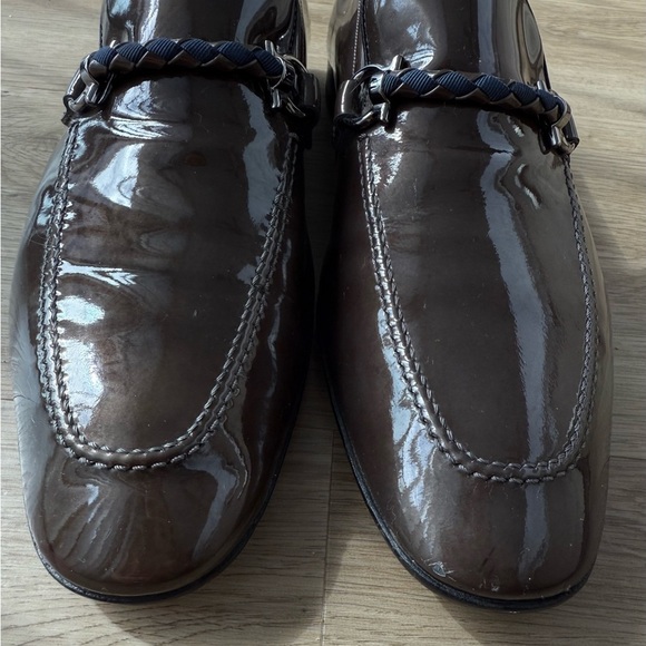 Salvatore Ferragamo 35VF 75440 Q19 bronze patent leather‎ shoes size 9.5 main image 6